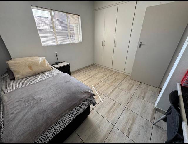 2 BEDROOM TOWNHOUSE FOR SALE IN GLEN MARAIS